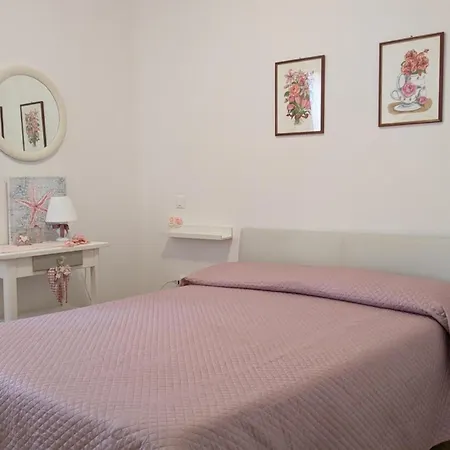 Oliva's House Con Giardino Apartamento *